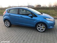 Second-hand Ford Fiesta Trend 70 CP (51 kW) 2010 Culoarealbastru Hatchback