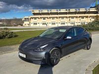 Second-hand Tesla Model 3 365 kW (497 CP) 2021 Culoaregri Berlinǎ