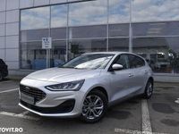 Second-hand Ford Focus 125 CP (91 kW) 2022 Culoareargint Hatchback