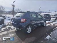 Second-hand Dacia Sandero 90 CP (66 kW) 2017 Albastru Berlinǎ