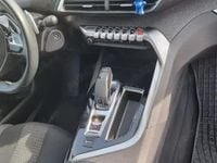 Second-hand Peugeot 3008 Active 130 CP (95 kW) 2019 Negru SUV