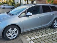 Second-hand Opel Astra Edition 120 CP (88 kW) 2011 Culoareargint Break