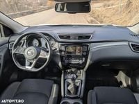Second-hand Nissan Qashqai N-Connecta 157 CP (115 kW) 2019 Culoarealb SUV