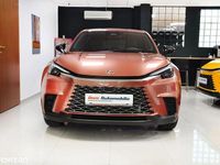 Nouă Lexus LBX 136 CP (100 kW) 2025 Culoaremaro SUV