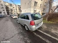 Second-hand Opel Zafira 120 CP (88 kW) 2005 Culoareargint Monovolum