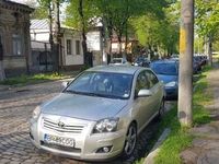 second-hand Toyota Avensis 