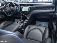 Second-hand Toyota Camry 218 CP (160 kW) 2019 Culoarerosu Berlinǎ