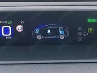 Second-hand Toyota Prius 72 CP (52 kW) 2021 Rosu Hatchback