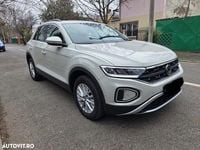 Second-hand VW T-Roc Life 150 CP (110 kW) 2023 Culoaregri SUV