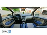 Second-hand Fiat Grande Punto 95 CP (69 kW) 2006 Argintiu Hatchback