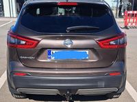 Second-hand Nissan Qashqai Tekna 114 CP (83 kW) 2018 Culoaremaro SUV