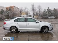 second-hand VW Jetta 2.0 TDI Highline 140CP - Diesel - Gri Met. - 2013