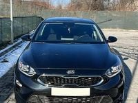 Second-hand Kia Ceed Best 120 CP (88 kW) 2021 Culoarenegru Hatchback