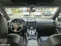 Second-hand Porsche Cayenne 245 CP (180 kW) 2012 Culoaregri SUV