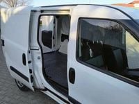 Second-hand Fiat Doblò 105 CP (77 kW) 2017 Alb Monovolum