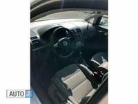 Second-hand VW Touran 140 CP (102 kW) 2006 Gri Monovolum