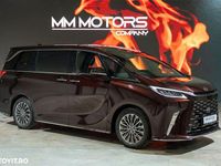 Second-hand Lexus LM350h Luxury Line 251 CP (184 kW) 2025 Culoarerosu Monovolum