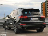 Second-hand Porsche Cayenne 262 CP (192 kW) 2016 Culoarenegru SUV