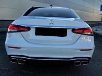 Second-hand Mercedes E220 194 CP (142 kW) 2019 Culoarealb Berlinǎ