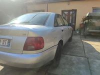 Second-hand Audi A4 125 CP (91 kW) 1995 Gri Berlinǎ