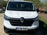 Second-hand Renault Trafic Life 110 CP (80 kW) 2023 Culoarealb Monovolum