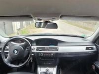 Second-hand BMW 318 143 CP (105 kW) 2011 Albastru Berlinǎ