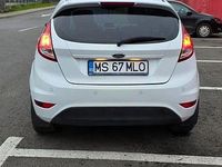 Second-hand Ford Fiesta Trend 95 CP (69 kW) 2015 Culoarealb Hatchback