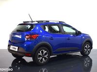 Second-hand Dacia Sandero Expression 90 CP (66 kW) 2023 Culoarealbastru Hatchback