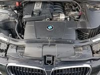 Second-hand BMW 318 143 CP (105 kW) 2010 Negru Berlinǎ