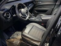 Second-hand Alfa Romeo Stelvio Super 280 CP (205 kW) 2018 Culoarenegru SUV