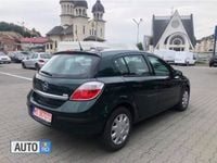 Second-hand Opel Astra 105 CP (77 kW) 2004 Verde Hatchback