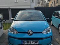 Second-hand VW e-up! 60 kW (82 CP) 2021 Culoarealbastru Hatchback