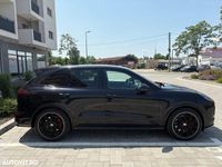 Second-hand Porsche Cayenne 520 CP (382 kW) 2016 Culoarenegru SUV