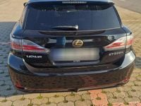Second-hand Lexus CT200h 136 CP (100 kW) 2012 Culoarenegru Hatchback