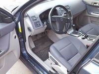 second-hand Volvo S40 face-lift Momentum cu optiuni adaugate,