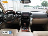 second-hand Toyota Land Cruiser 2013