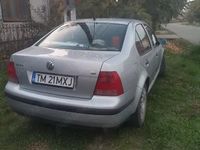 Second-hand VW Bora 101 CP (74 kW) 2001 Berlinǎ