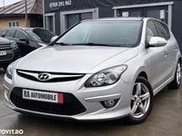 Second-hand Hyundai i30 Classic 116 CP (85 kW) 2012 Culoareargint Hatchback