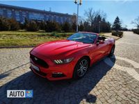 Second-hand Ford Mustang 313 CP (230 kW) 2017 Rosu Cabrio