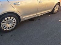 Second-hand VW Jetta 105 CP (77 kW) 2009 Argintiu Berlinǎ