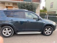 Second-hand Toyota RAV4 Luxury 220 CP (161 kW) 2006 Verde SUV