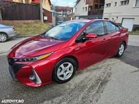 Second-hand Toyota Prius Life 136 CP (100 kW) 2018 Culoarerosu Hatchback