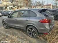 Second-hand Porsche Cayenne 245 CP (180 kW) 2012 Culoaregri SUV