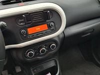 Second-hand Renault Twingo LIMITED 73 CP (53 kW) 2020 Culoarealbastru Hatchback