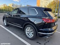 Second-hand VW Touareg Atmosphere 286 CP (210 kW) 2019 Culoarenegru SUV