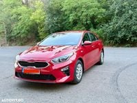 Second-hand Kia Ceed 100 CP (73 kW) 2019 Culoarerosu Hatchback
