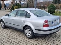 second-hand VW Passat 1.6 benzina si Gpl an 2002