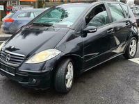 Second-hand Mercedes A180 109 CP (80 kW) 2005 Negru Hatchback