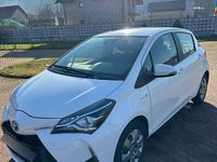 Second-hand Toyota Yaris Hybrid Luna 73 CP (53 kW) 2017 Culoarealb