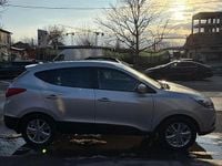 Second-hand Hyundai ix35 Style 184 CP (135 kW) 2015 Culoareargint SUV
